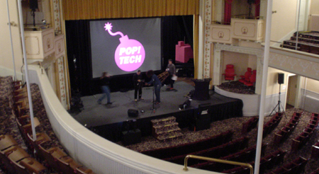 Poptech 2006 reggie watts rehearsing