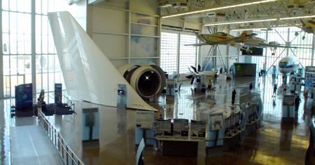 seattle boeing 787 gallery space