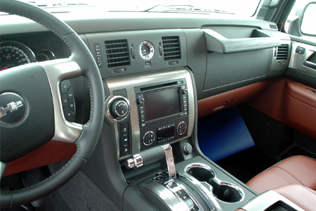 GM Test Drive Detroit Driving Hummer H3 interior